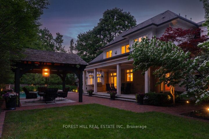 Property Photo:  240 Poplar Drive  ON L6J 4C8 
