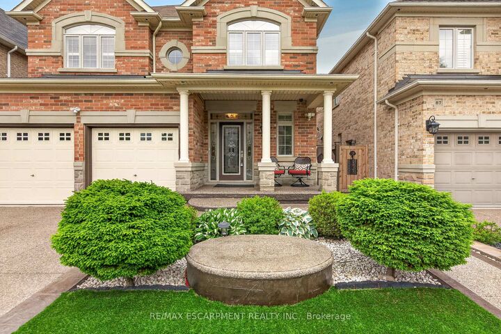Property Photo:  81 Morning Mist Drive  ON L9B 0E6 