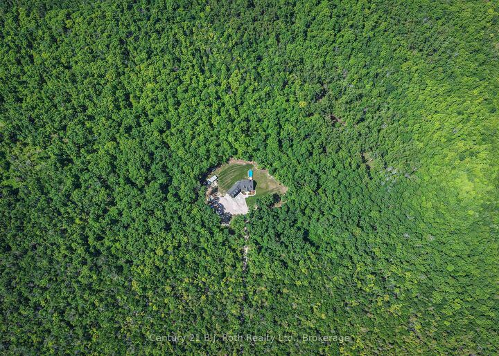 Property Photo: 3082 Fairgrounds Road ON L3V 0Y2