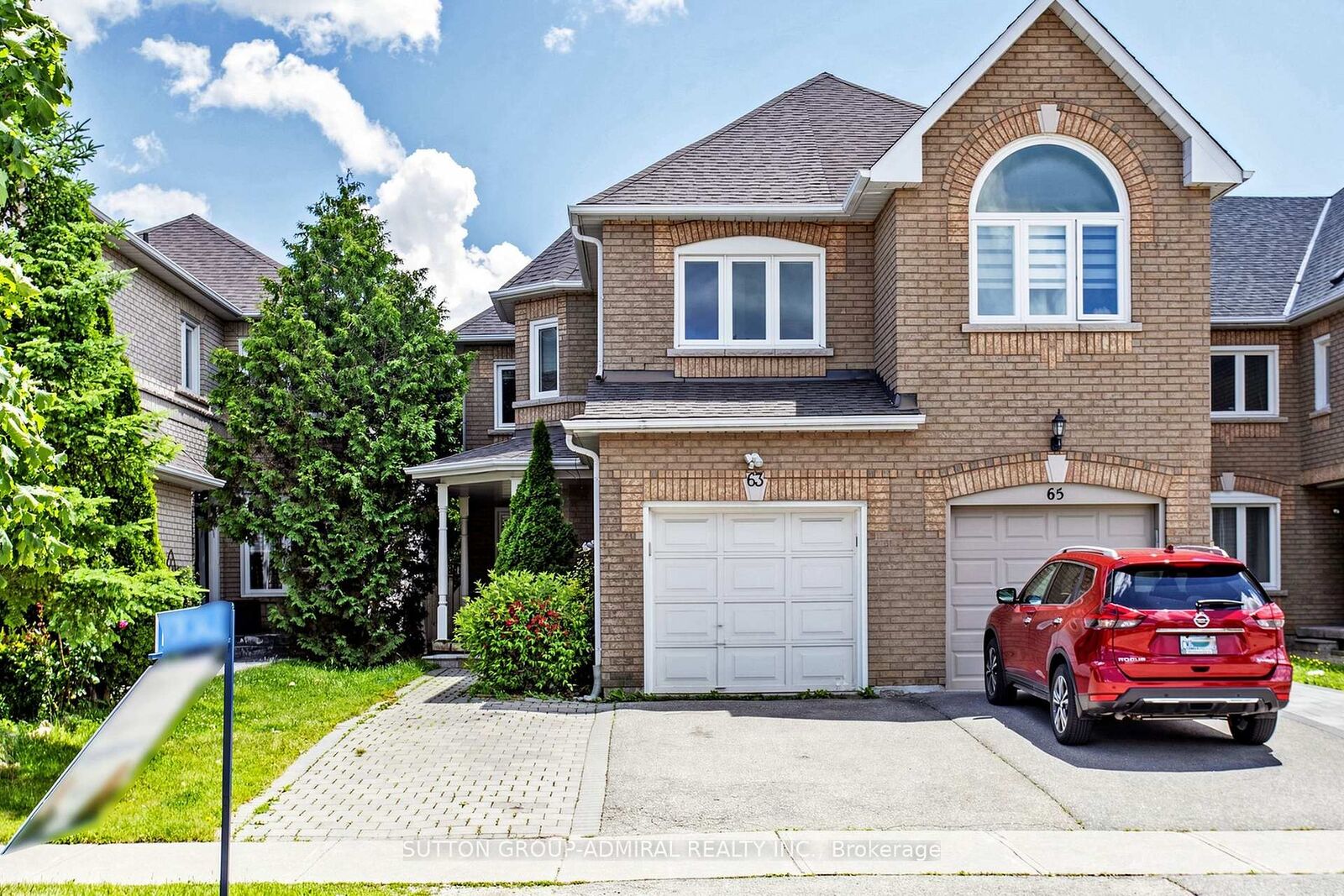 Property Photo: 63 Katerina Avenue ON L4J 8H5