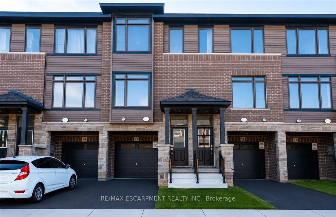 Property Photo: 120 Court Drive 29 ON N3L 0N2