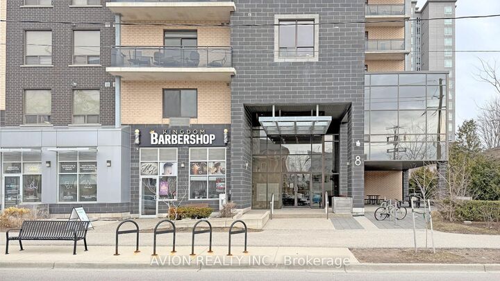Property Photo: 8 Hickory Street W 806 ON N2L 3H6