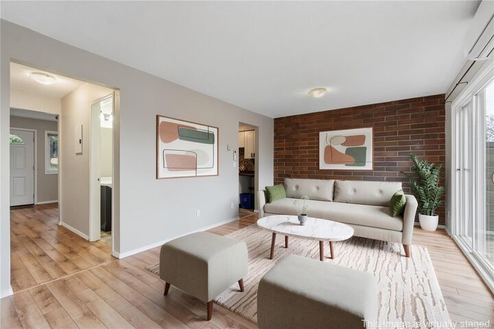 Property Photo: 285 Harewood Rd #6 BC V9Y 2Z1