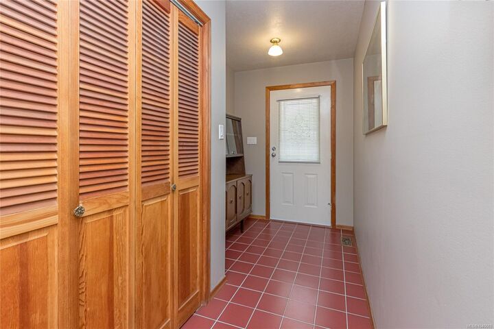 Property Photo: 1255 McKenzie Dr BC V9L 5R8