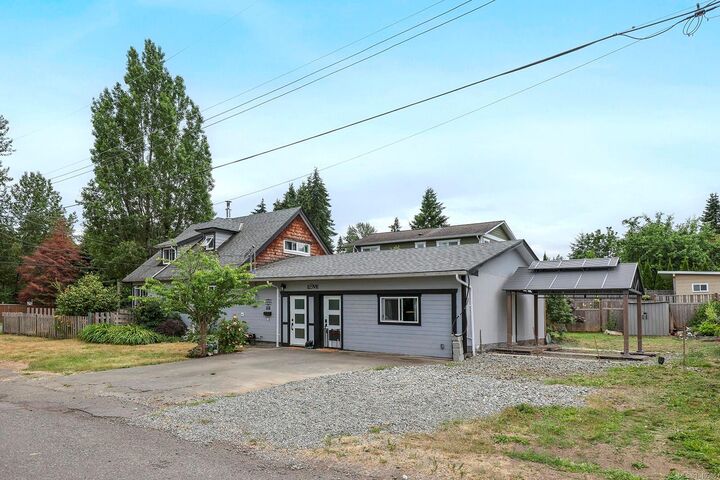 3863 Howard Ave — photo 1