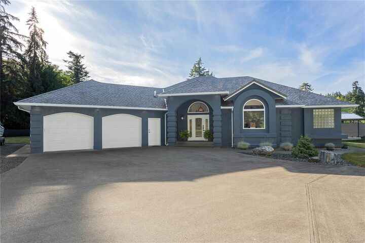 Property Photo: 3515 Newfield Rd BC V9S 5V6