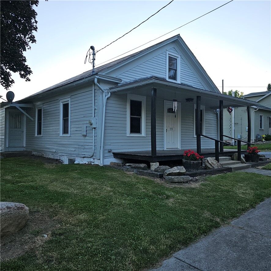 Property Photo:  124 Mount Air Road  PA 16102 