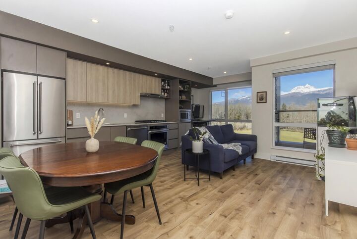 Property Photo:  38362 Buckley Avenue 610  BC V8B 0J8 
