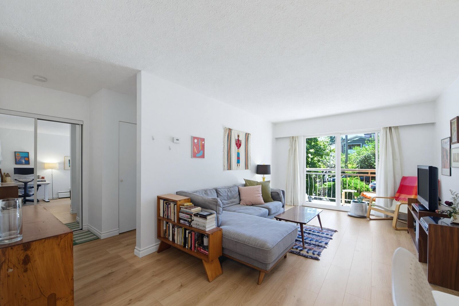 Property Photo:  711 E 6th Street 303  BC V5T 1L7 