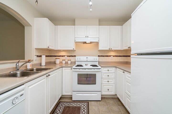 Property Photo: 2980 Princess Crescent 137 BC V3B 7R4