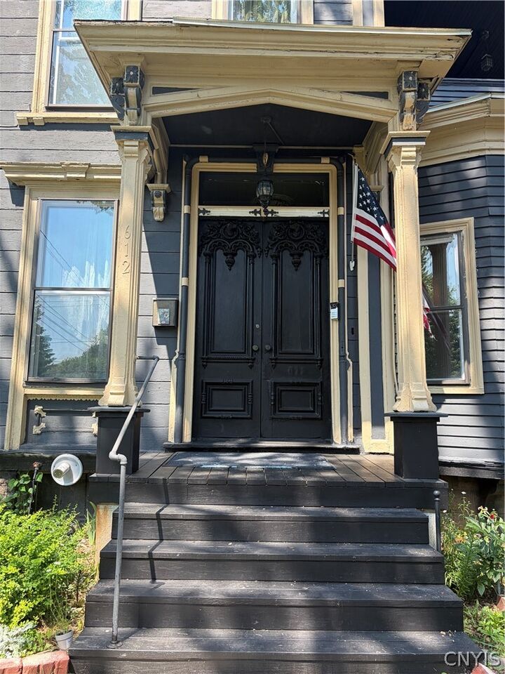 Property Photo: 612 Lodi Street NY 13203
