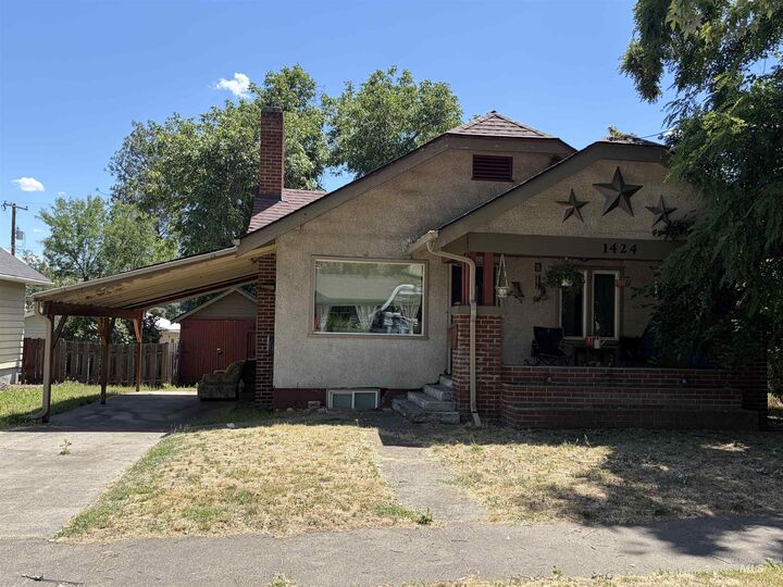 Property Photo: 1424 10th Ave. ID 83501