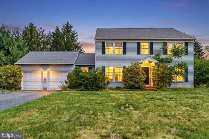 Property Photo:  6 Abby Drive  NJ 08648 