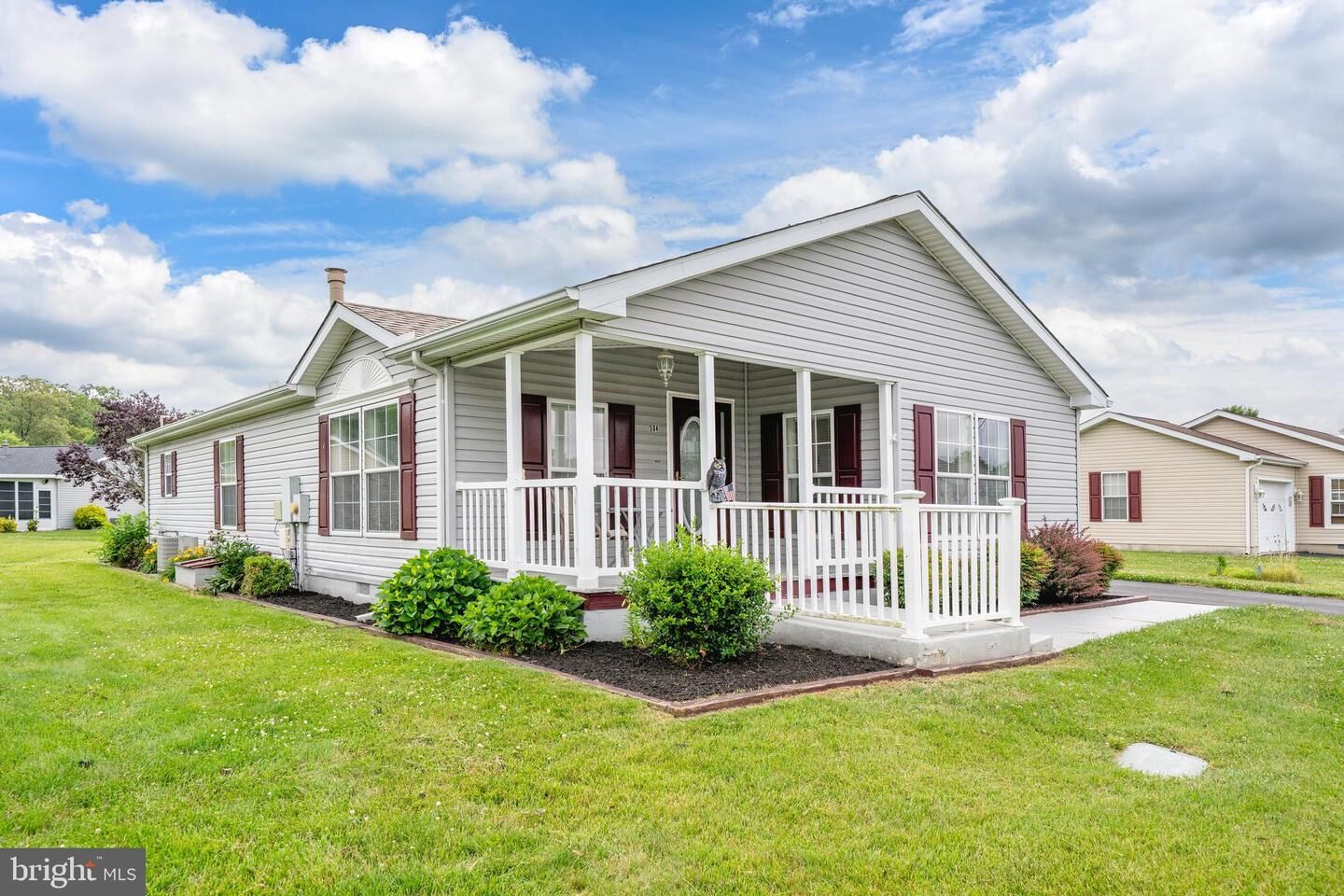 Property Photo:  504 Weaver Drive 504  DE 19901 