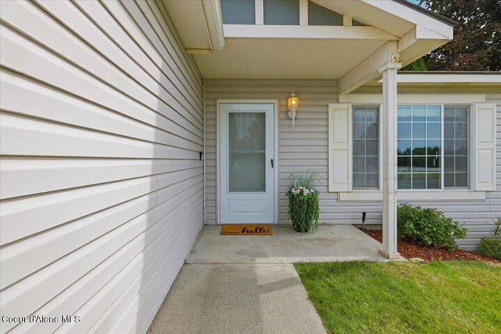 Property Photo:  1250 W Wishkah Ave  ID 83854 