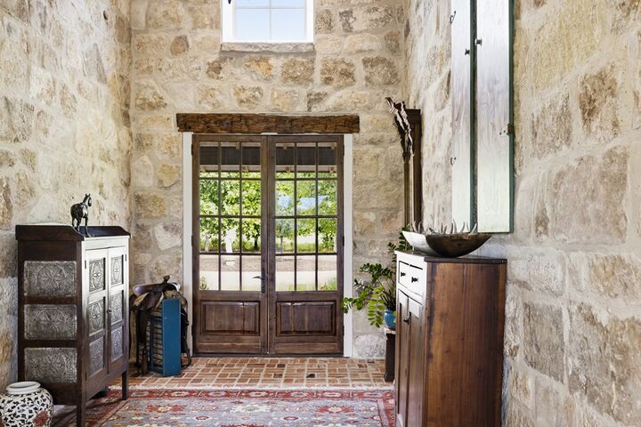 Property Photo:  146 Metzger Rd  TX 78624 