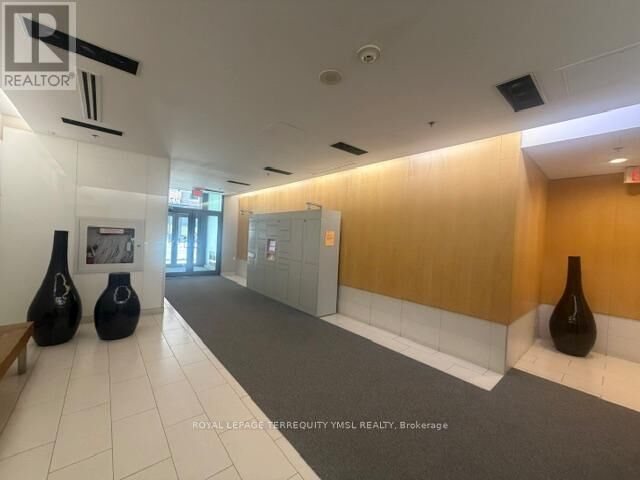 Property Photo: 127 Queen Street East 504 ON M5C 1S2