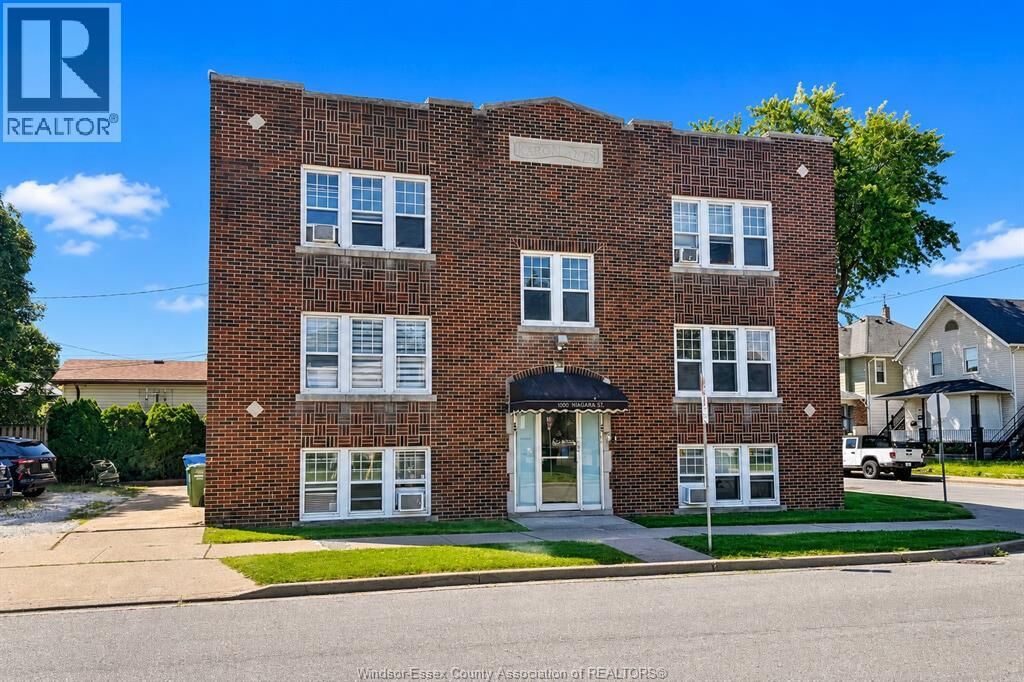 Property Photo:  1009 Niagara 6  ON N9A 3V3 