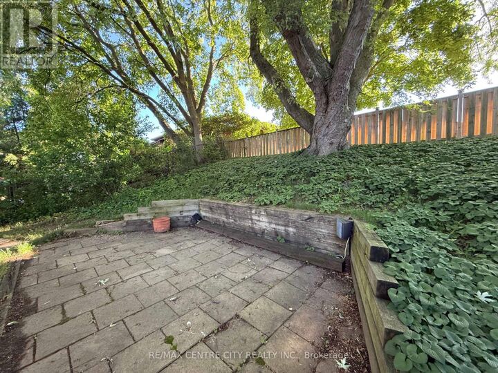 Property Photo:  228 Pochard Lane  ON N5W 5Z3 