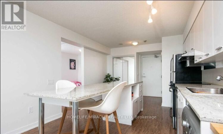 Property Photo:  33 Singer Court 1001  ON M2K 0B4 
