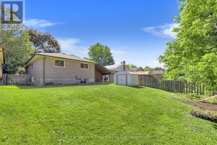 Property Photo:  745 Eastdale Court  ON K9H 7C6 