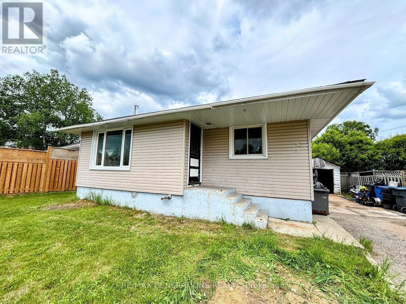 Property Photo: 55 Neebig Avenue ON P0T 2C0