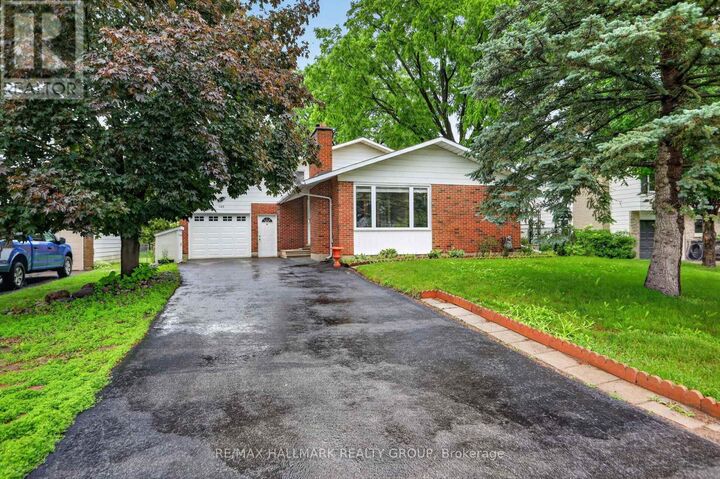 Property Photo:  189 Banning Road Unit B  ON K2L 1C5 