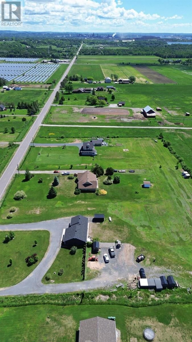 Property Photo: 1503 Base Lin ON P6A 5K6