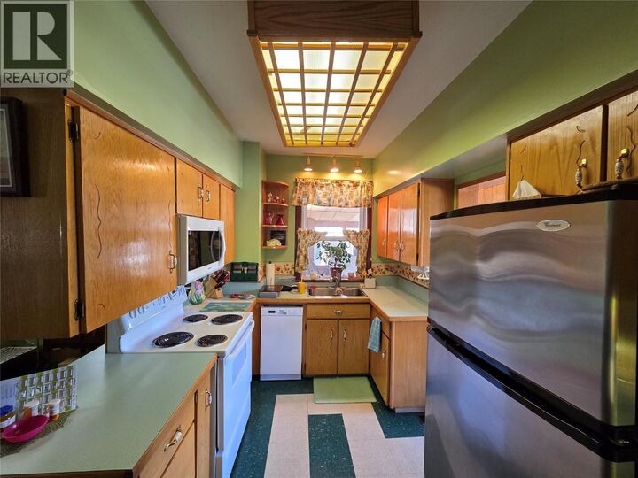 Property Photo: 110 9th Avenue BC V0X 1N3