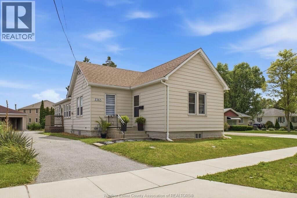 Property Photo: 2265 Cabana ON N9E 3K1