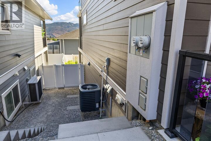 Property Photo: 3352 Hawks Crescent BC V4T 0A7