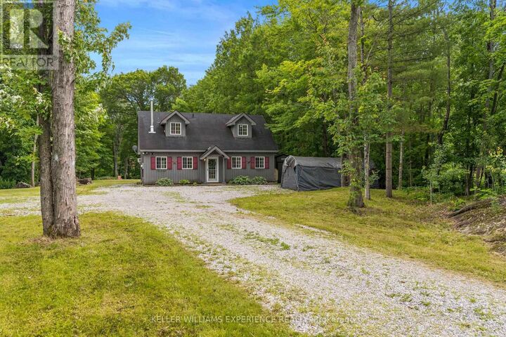Property Photo: 7516 Island Crescent West ON L0K 2B0