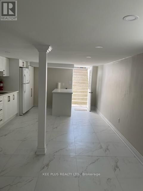 Property Photo:  38 Cliffside Drive  ON M1N 1L3 