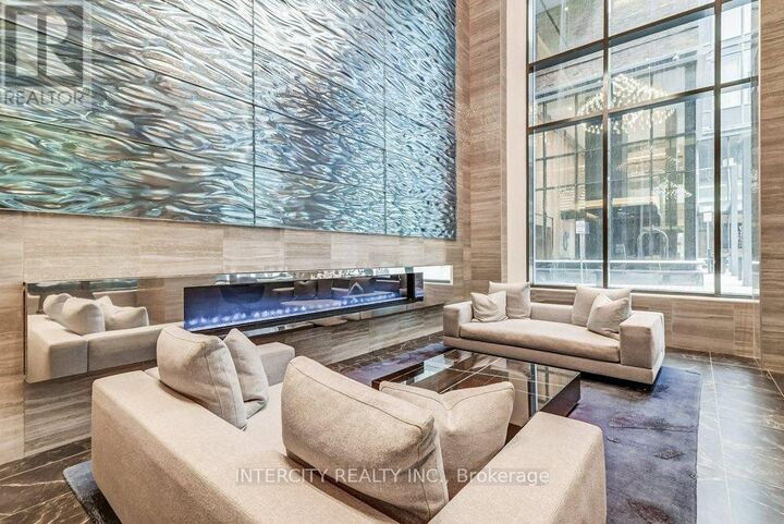 Property Photo:  115 Blue Jays Way 4806  ON M5V 3T3 
