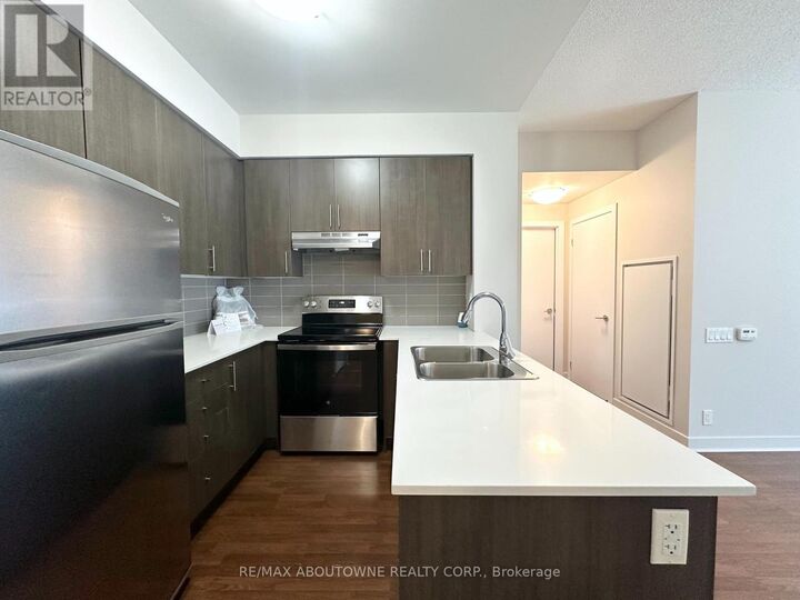 Property Photo: 188 Clark Boulevard 1002 ON L6T 0J2