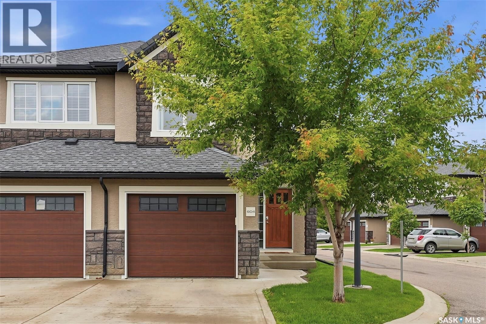 Property Photo:  604 2012 Pohorecky Crescent  SK S7W 0V4 