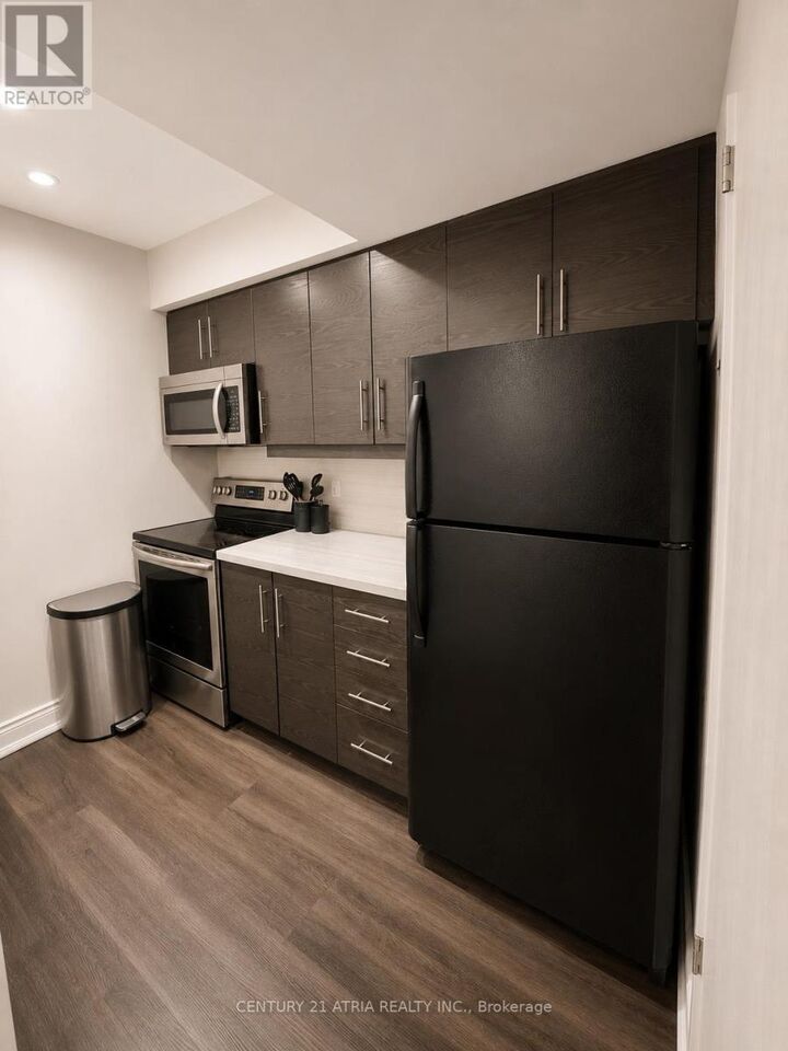 Property Photo:  46 East Liberty Street 512  ON M6K 3P2 