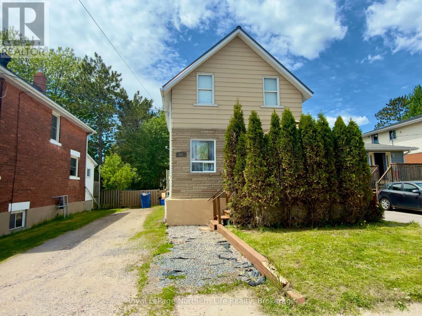 Property Photo:  433 O'Brien Street  ON P1B 5W2 