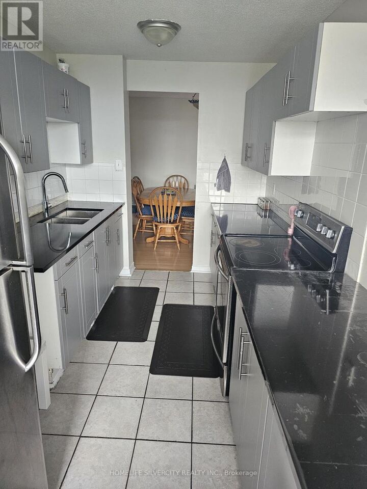 Property Photo:  18 Knightsbridge Road 510  ON L6T 3X5 