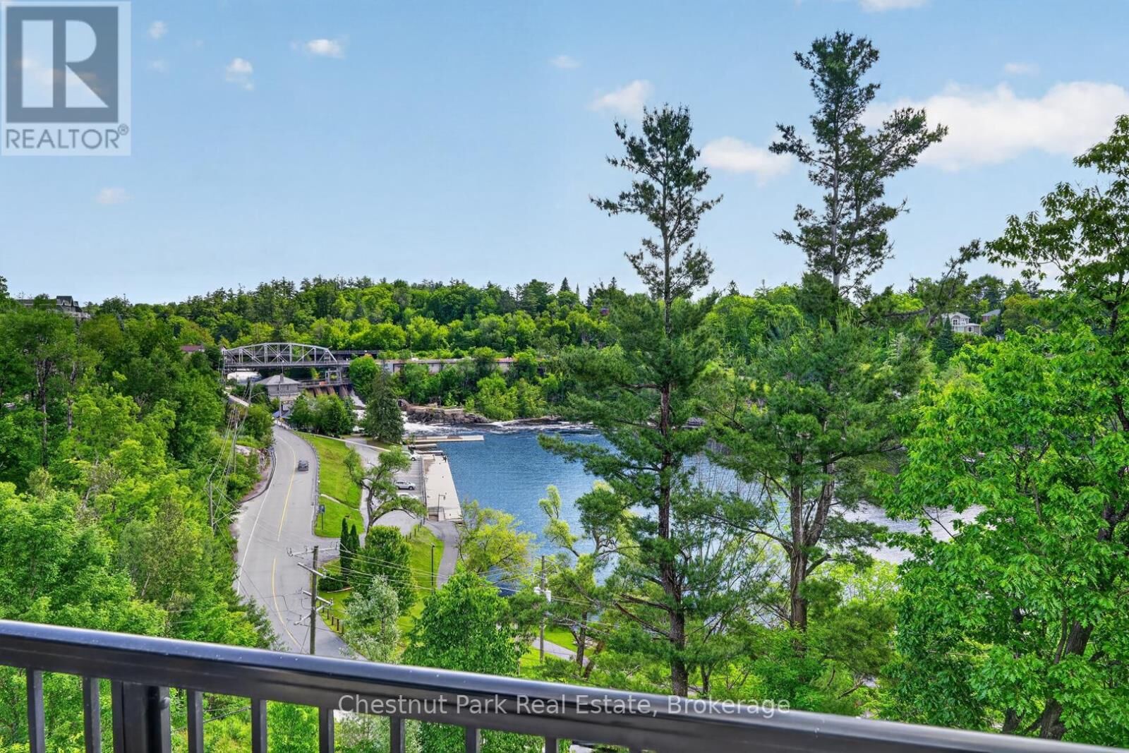 Property Photo:  10A Kimberley Avenue 303  ON P1L 0A4 