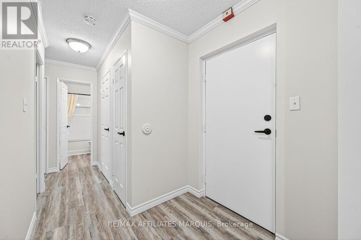 Property Photo: 41 Sunset Boulevard 204 ON K7H 3H8
