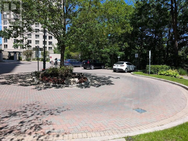 Property Photo: 238 Bonis Avenue 1026 ON M1T 3W7