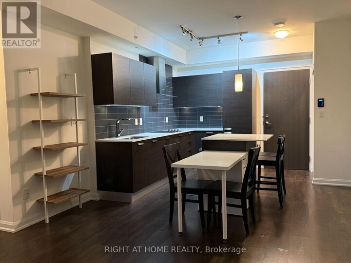 Property Photo:  11 Bogert Avenue 605  ON M2N 0H4 