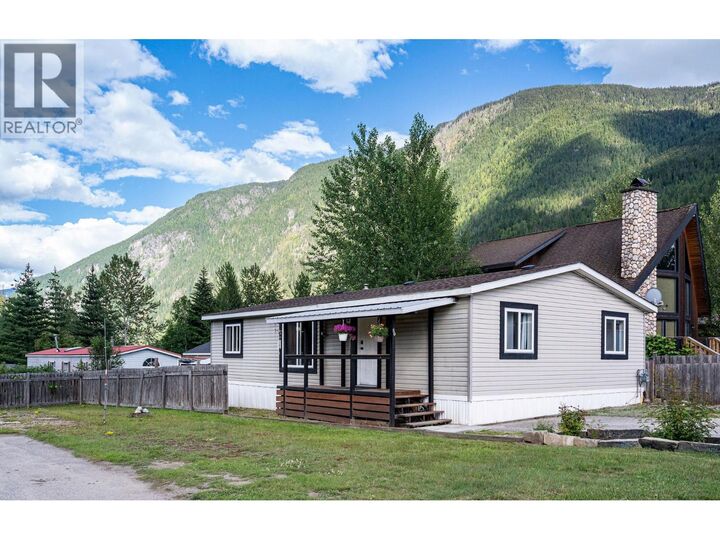 Property Photo: 50 Johnson Way BC V0E 2S0