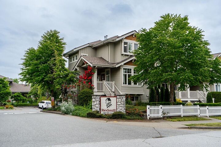 Property Photo:  14877 58 Avenue 1  BC V3S 8Y9 