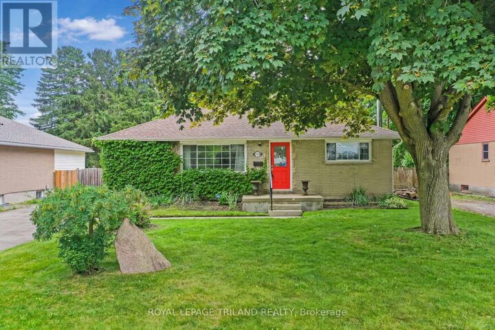 Property Photo: 374 Griffith Street ON N6K 2S2