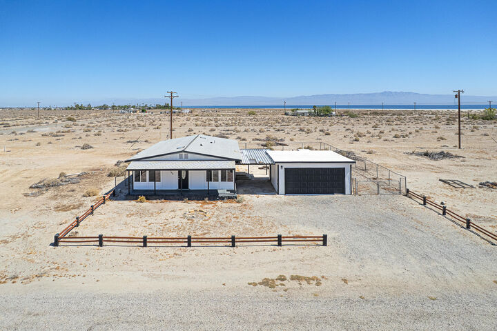 Property Photo:  786 Molokai Avenue  CA 92274 