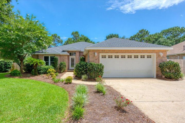 Property Photo:  34 Hillcrest Drive  FL 32579 