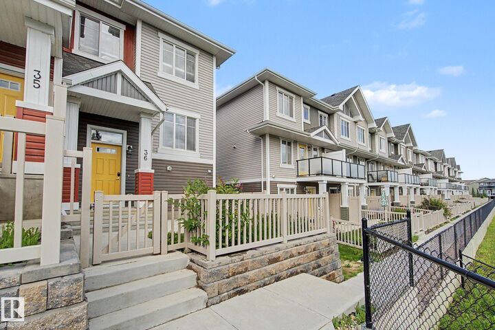 Photo de la propriété: 2905 141 Street SW 36 AB T6W 3M4