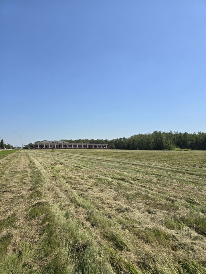 Property Photo:  4520 49 Street  AB T0A 2W0 